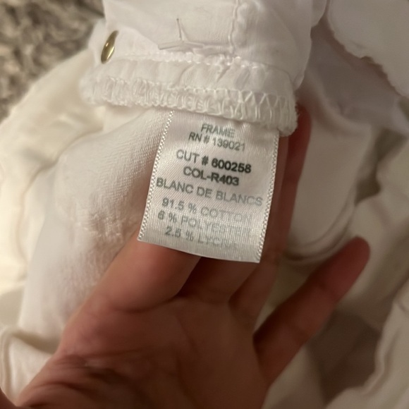 FRAME - Le Skinny de Jeanne Ripped Jeans • White - Picture 15 of 15